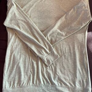 Women’s Light Green Sweatshirt w/ Pockets